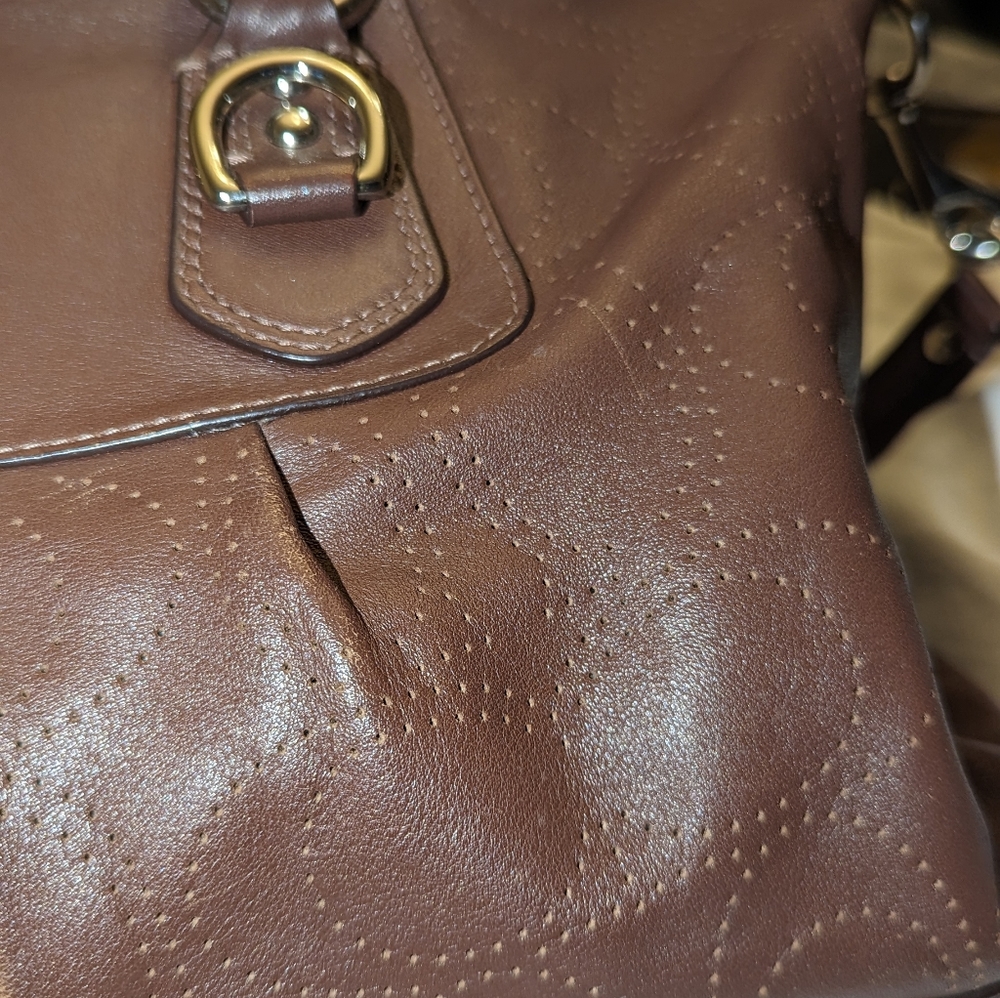 Beautiful Brown Leather Coach Bag - Picture 5 of 9